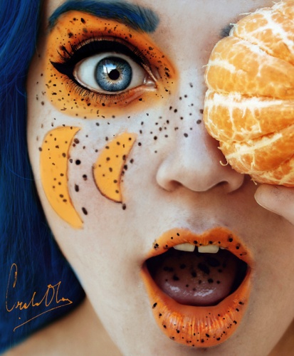 „Плодовите“ автопортрети на Cristina Otero (1)