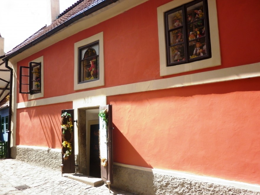 Малка къщичка на„златната” улица в Пражкия замък
