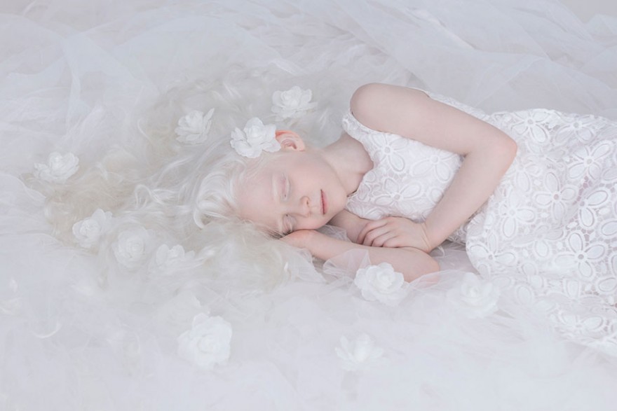 beautiful-albino-people-porcelain-beauty-yulia-taits-5