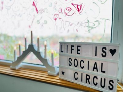Социален цирк: Методът подобрява образованието и интеграцията на деца и младежи със специални потребности в България