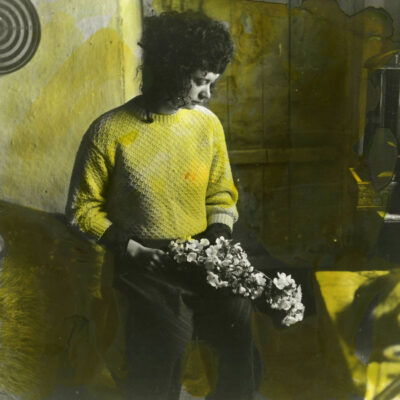 Градината на пчелите: изложба на Красимир Костов ни среща с любовта във всичките ѝ форми