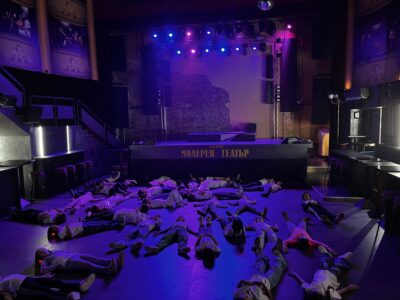 „Стая без стени“ събира деца от четири континента в интерактивен спектакъл в София